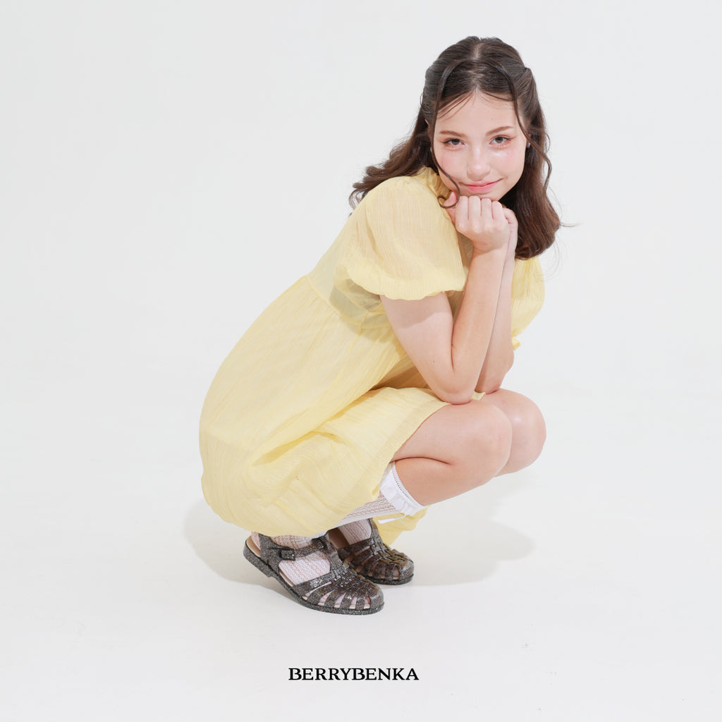 Berrybenka รองเท้าผู้หญิง รุ่น Sofia Molly Jelly Sandal รองเท้าแตะเจลลี่ รองเท้าสวมแฟชั่น (สี Black)