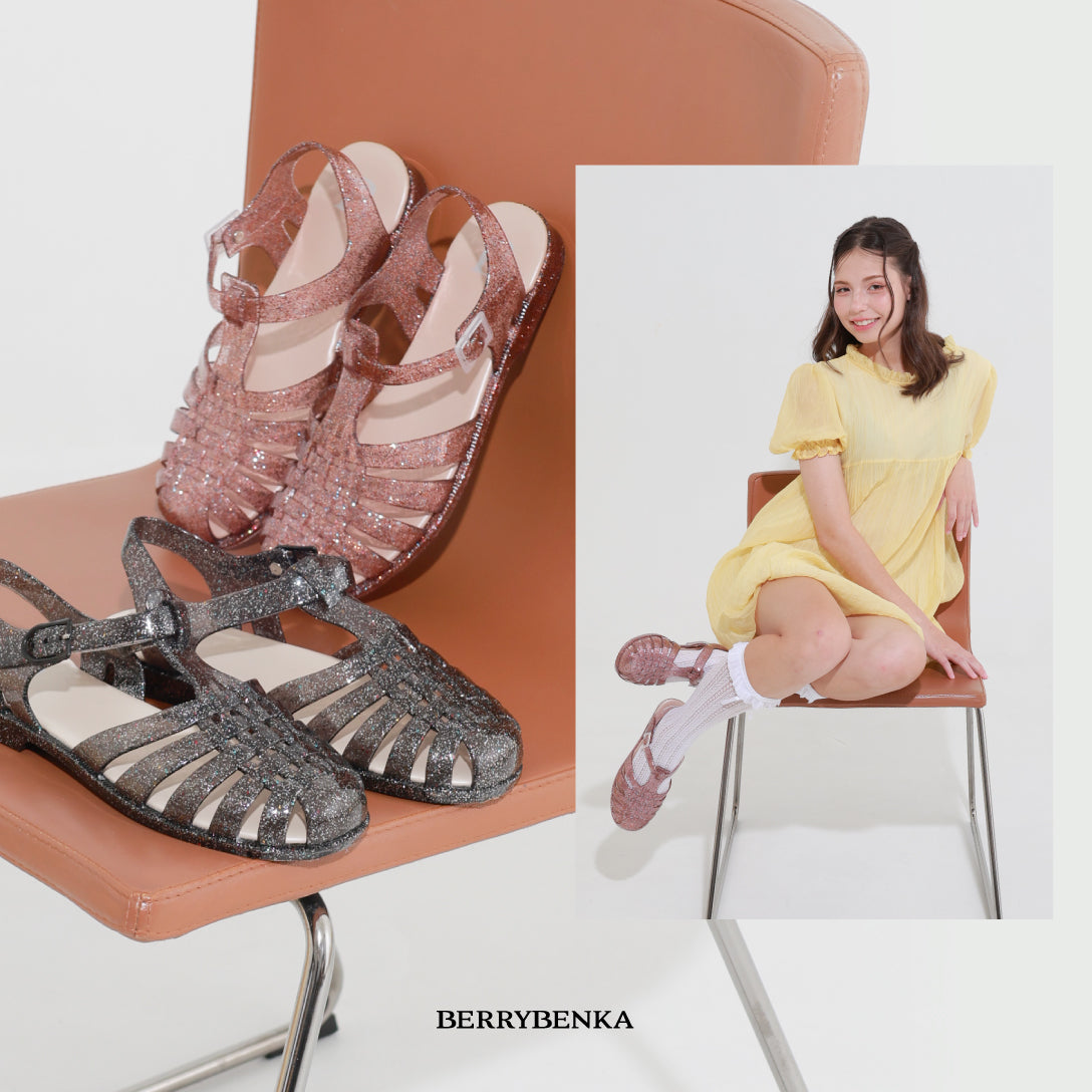 Berrybenka รองเท้าผู้หญิง รุ่น Sofia Molly Jelly Sandal รองเท้าแตะเจลลี่ รองเท้าสวมแฟชั่น (สี Pink)