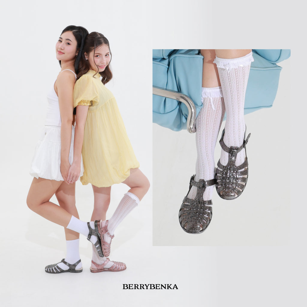 Berrybenka รองเท้าผู้หญิง รุ่น Sofia Molly Jelly Sandal รองเท้าแตะเจลลี่ รองเท้าสวมแฟชั่น (สี Black)