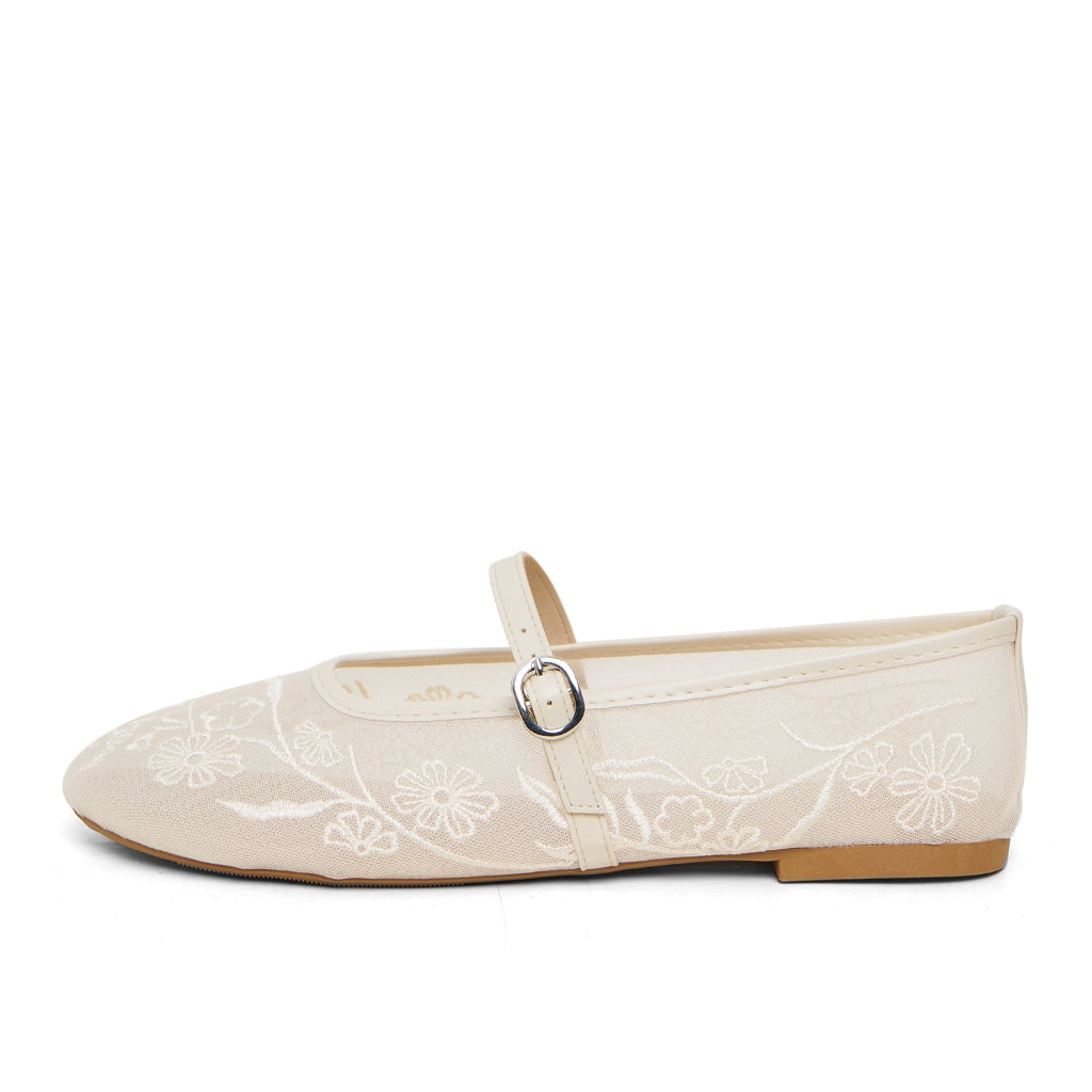 Berrybenka รองเท้าผู้หญิง รุ่น Sofia Mayori Embroidery Mary Jane รองเท้าตาข่าย แมรี่เจน ปักลาย