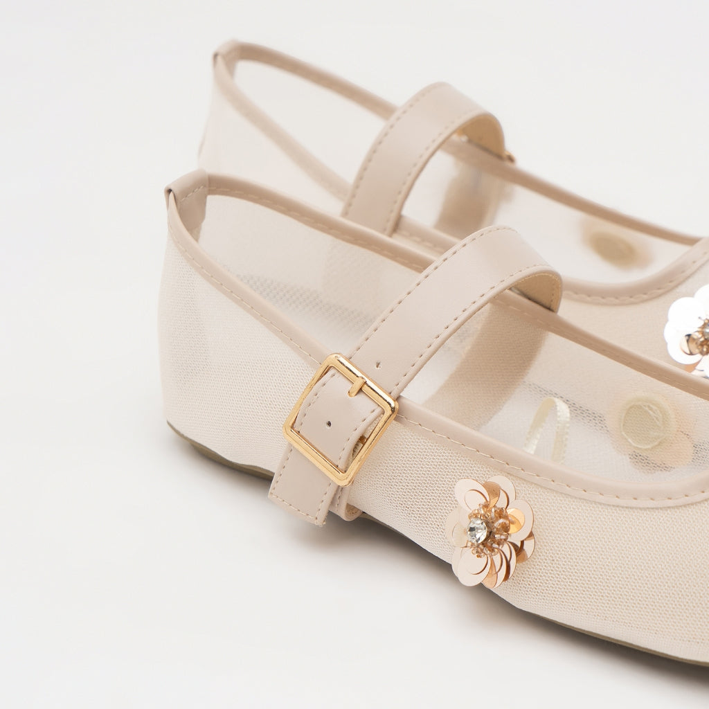 Berrybenka รองเท้าผู้หญิง รุ่น Sofia Mala Beaded Mary Jane Beige รองเท้าตาข่าย แมรี่เจน ประดับลูกปัด (สี Beige)
