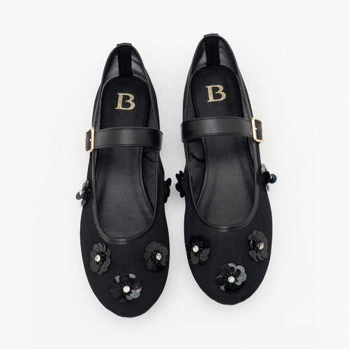 Berrybenka รองเท้าผู้หญิง รุ่น Sofia Mala Beaded Mary Jane Beige รองเท้าตาข่าย แมรี่เจน ประดับลูกปัด (สี Black)